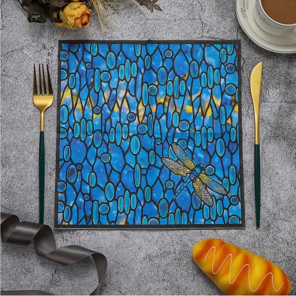 Blue Dragonfly Cocktail Beverage 3-ply Paper Napkins, 20-ct - Picture 5 of 6